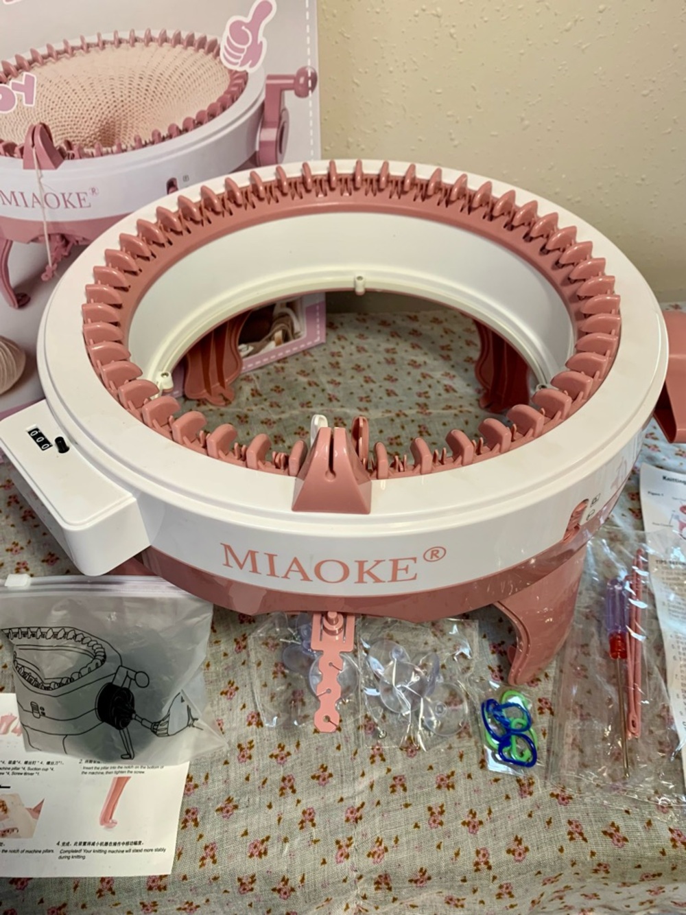 Pink & White Magic Loop Knitting Machine - Picture 2 of 10